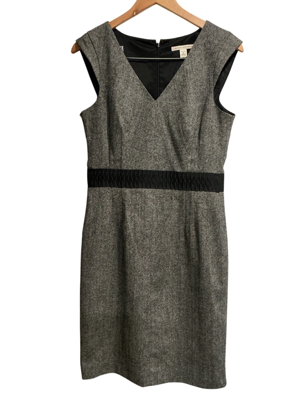 Banana Republic Gray Tweed Sheath Dress with Black Waistband